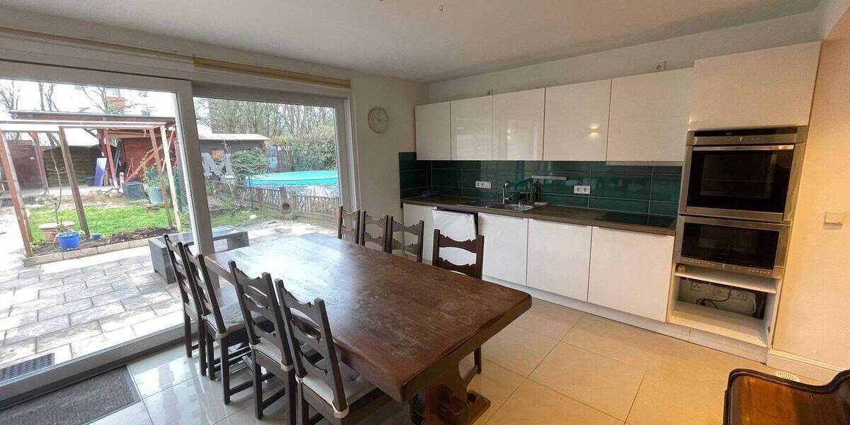 Reihenmittelhaus Hamburg Farmsen-Berne - 3 Zimmer, 105 m&sup2;, 1.650&euro; | Angebot:26798854