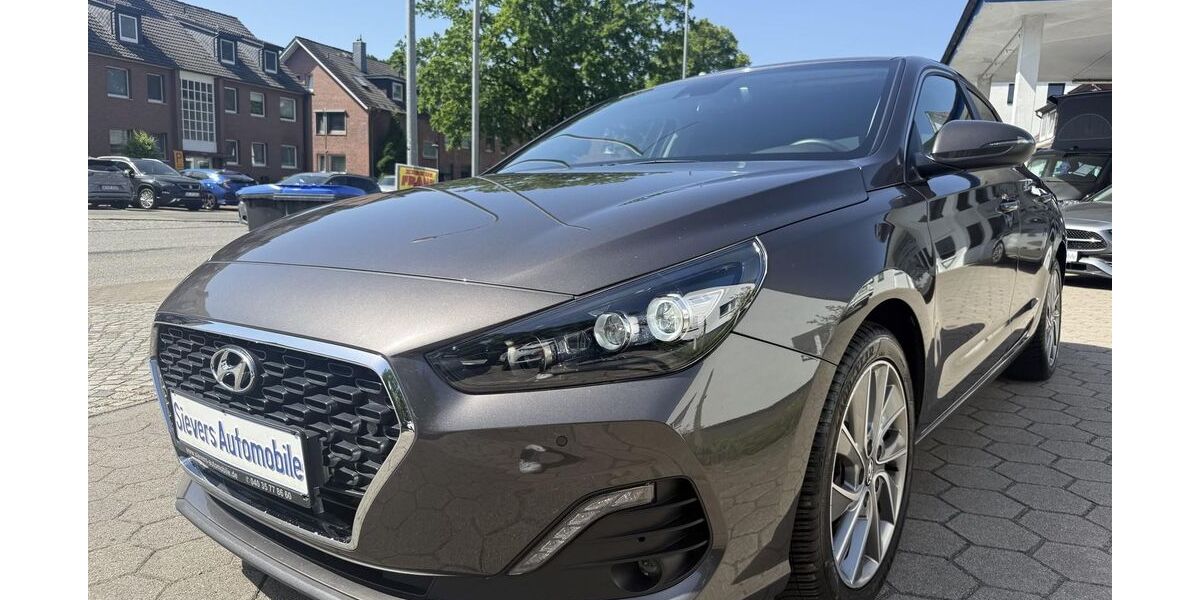 Hyundai i30 55.340 km 17.990 &euro; Norderstedt 22846