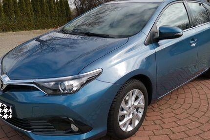 Toyota Auris 85.000 km 10.700 &euro; Bargteheide 22941