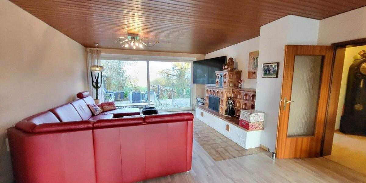 Etagenwohnung Steinburg/Eichede Eichede - 4 Zimmer, 130 m&sup2;, 295.000&euro; | Angebot:25707979