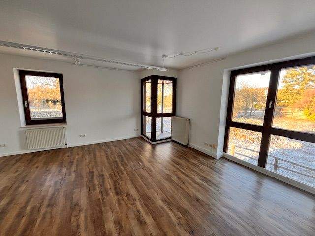 Gewerbeobjekt Ahrensburg - 8 Zimmer, 220 m&sup2;, 2.500&euro; | Angebot:25705655