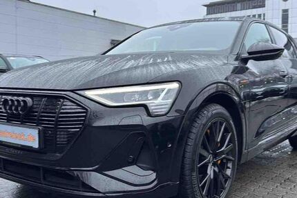 Audi e-tron 46.351 km 36.950 &euro; Hamburg 22047