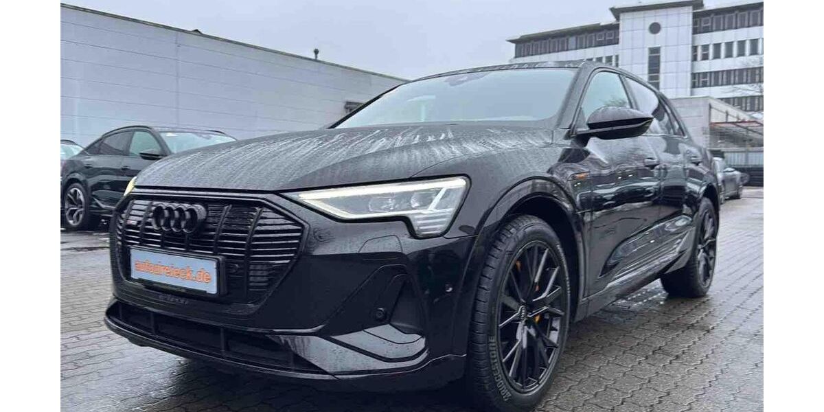 Audi e-tron 46.351 km 36.950 &euro; Hamburg 22047