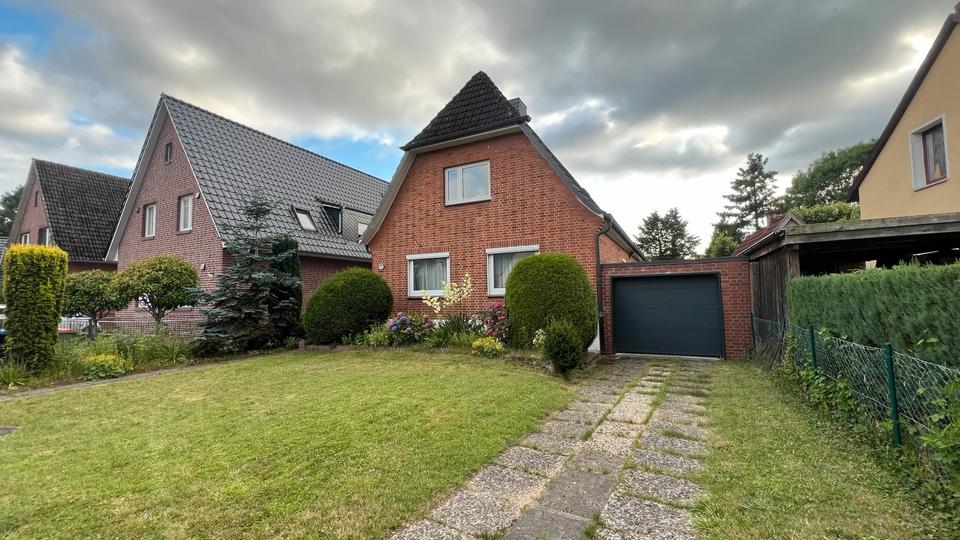 Einfamilienhaus Stapelfeld - 7 Zimmer, 150 m&sup2;, 550.000&euro; | Angebot:25434200