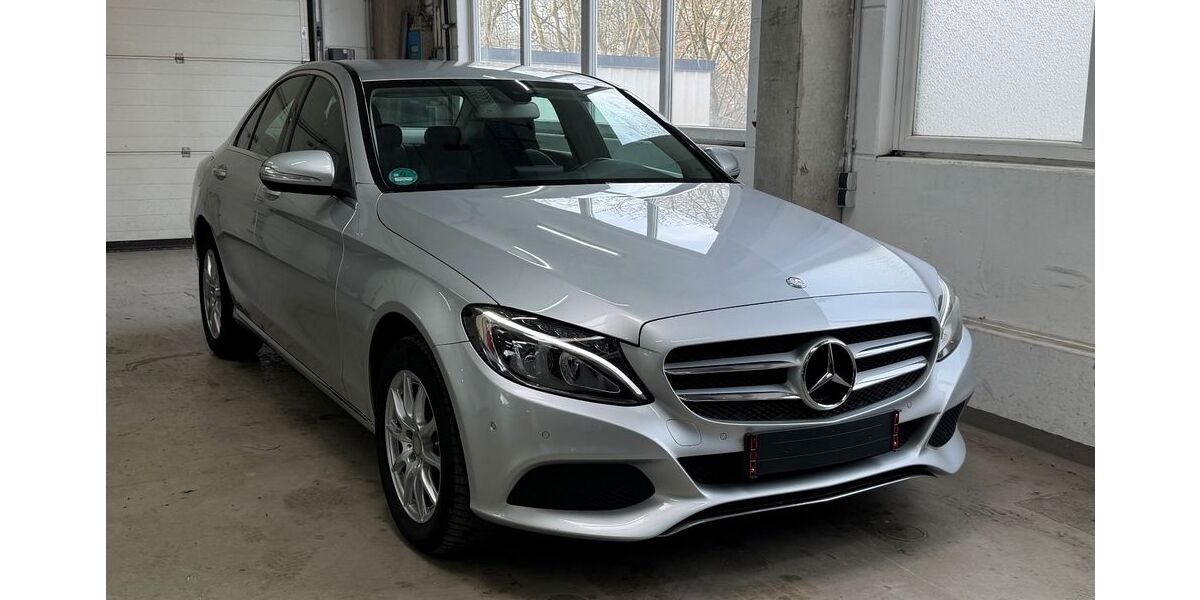 Mercedes-Benz C 180 170.000 km 13.290 &euro; Hamburg 22043