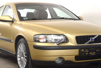 Volvo S60 89.891 km 13.900 &euro; Hamburg 20537