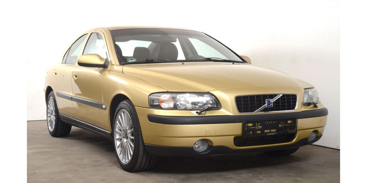 Volvo S60 89.891 km 13.900 &euro; Hamburg 20537