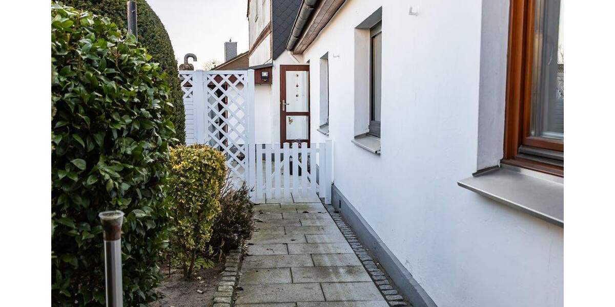 Mehrfamilienhaus, Wohnhaus Oststeinbek - 5 Zimmer, 175 m&sup2;, 425.000&euro; | Angebot:25730109