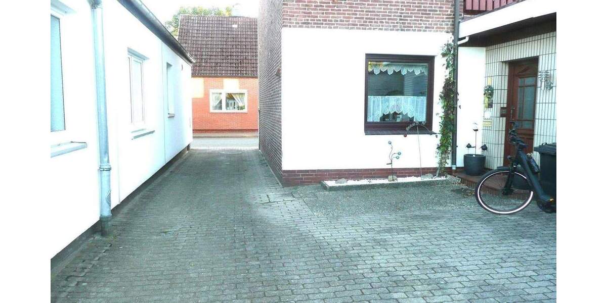 Mehrfamilienhaus, Wohnhaus Barmstedt - 5 Zimmer, 152 m&sup2;, 265.000&euro; | Angebot:25797276