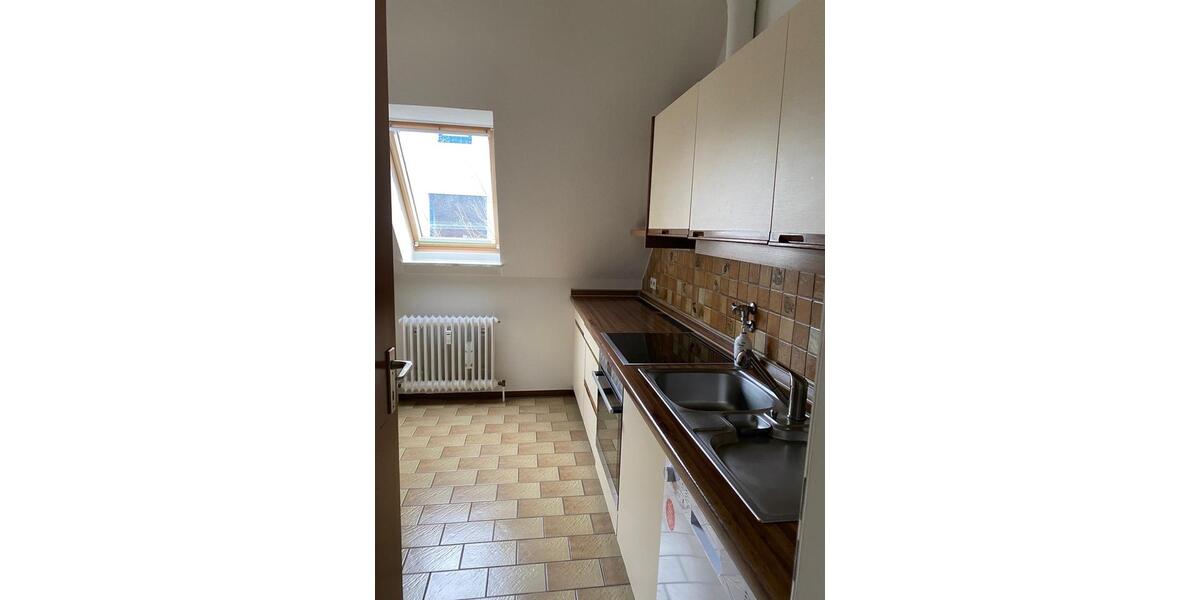 Dachgeschoßwohnung Reinbek - 2.5 Zimmer, 72 m&sup2;, 810&euro; | Angebot:25966549