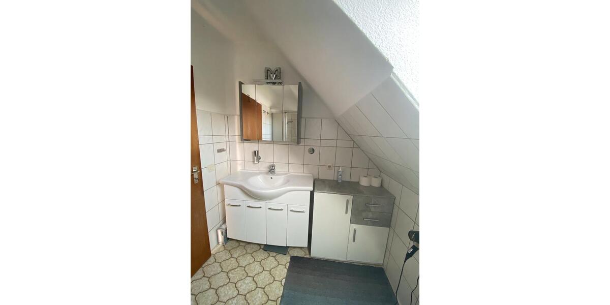 Dachgeschoßwohnung Reinbek - 2.5 Zimmer, 72 m&sup2;, 810&euro; | Angebot:25966549
