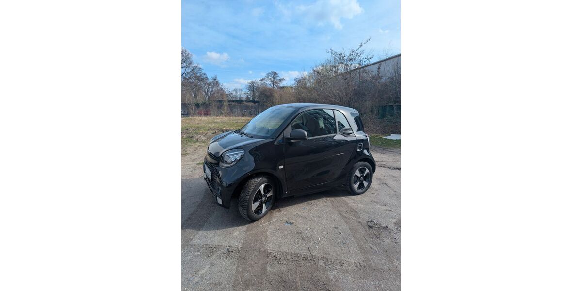 Smart ForTwo 20.527 km 10.490 &euro; Hamburg 20249