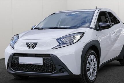 Toyota Aygo (X) 2.535 km 15.490 &euro; Ahrensburg 22926
