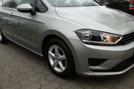 VW Golf Sportsvan 42.930 km 9.990 &euro; Hamburg 22459