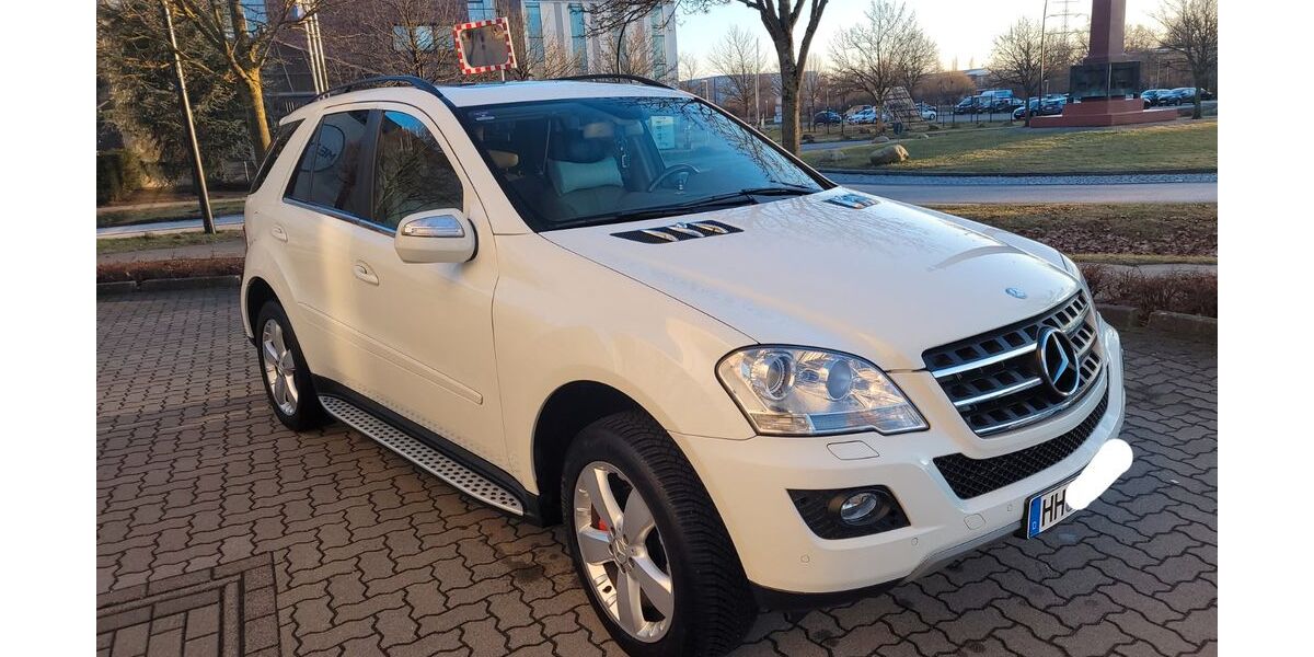 Mercedes-Benz ML 300 230.959 km 11.500 &euro; Hamburg 22147