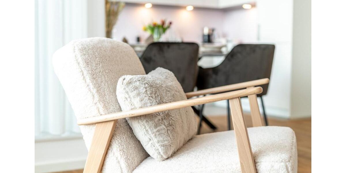 Dachgeschoßwohnung Hamburg Ohlsdorf - 2 Zimmer, 65 m&sup2;, 1.750&euro; | Angebot:25257627