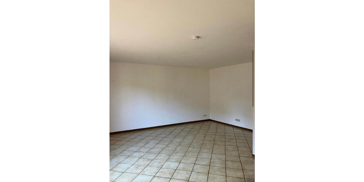 Doppelhaushälfte Pinneberg - 9 Zimmer, 132 m&sup2;, 1.750&euro; | Angebot:25538749