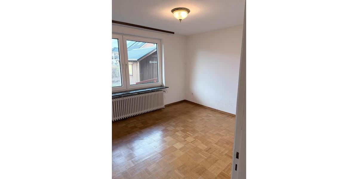 Einfamilienhaus Nahe - 3.5 Zimmer, 98 m&sup2;, 1.200&euro; | Angebot:25888128