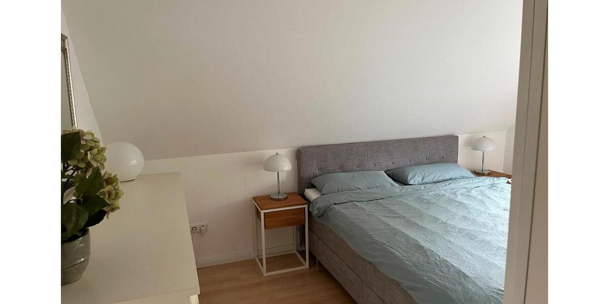 Dachgeschoßwohnung Pinneberg - 2 Zimmer, 72 m&sup2;, 274.500&euro; | Angebot:27163158