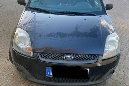 Ford Fiesta 187.600 km 2.400 &euro; Hamburg 22559