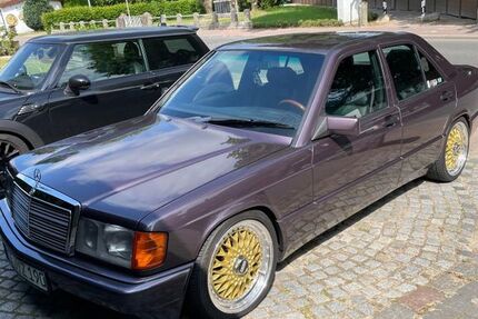 Mercedes-Benz 190 212.000 km 12.000 &euro; Schmalfeld 24640