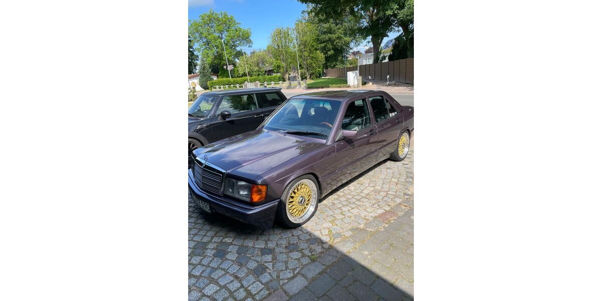 Mercedes-Benz 190 212.000 km 12.000 &euro; Schmalfeld 24640