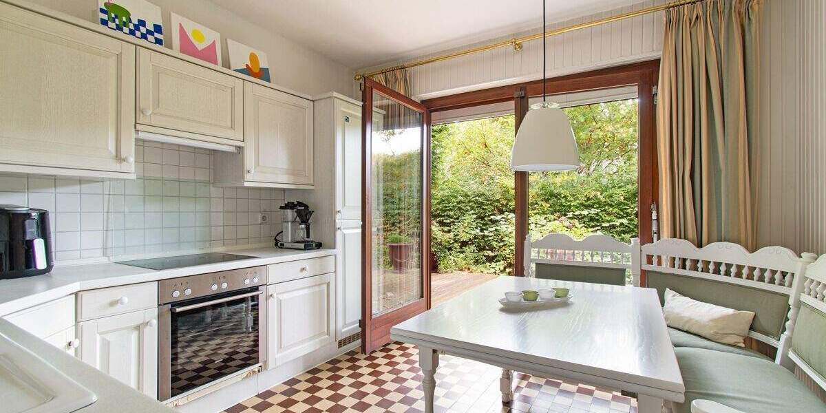 Mehrfamilienhaus, Wohnhaus Hamburg Wellingsbüttel - 5 Zimmer, 210 m&sup2;, 1.250.000&euro; | Angebot:25799180