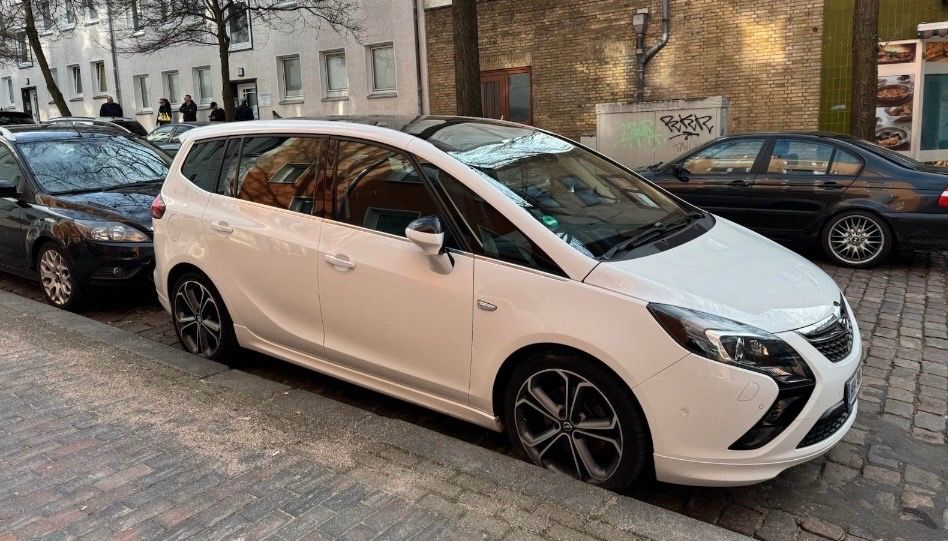 Opel Zafira Tourer 122.000 km 10.200 &euro; Hamburg 21073