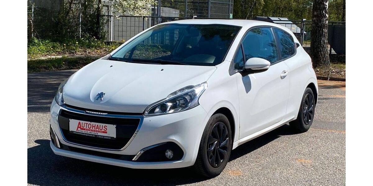Peugeot 208 122.458 km 5.499 &euro; Bargteheide 22941