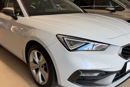 Seat Leon 28.614 km 25.900 &euro; Hamburg 22143