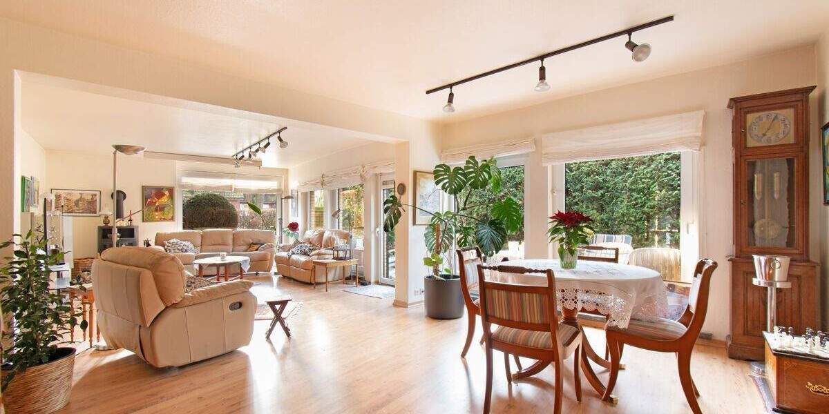 Einfamilienhaus Hamburg Wellingsbüttel - 7 Zimmer, 248 m&sup2;, 1.470.000&euro; | Angebot:25735937