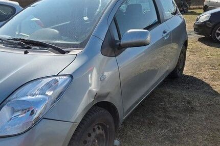 Toyota Yaris 162.000 km 990 &euro; Hamburg 22113