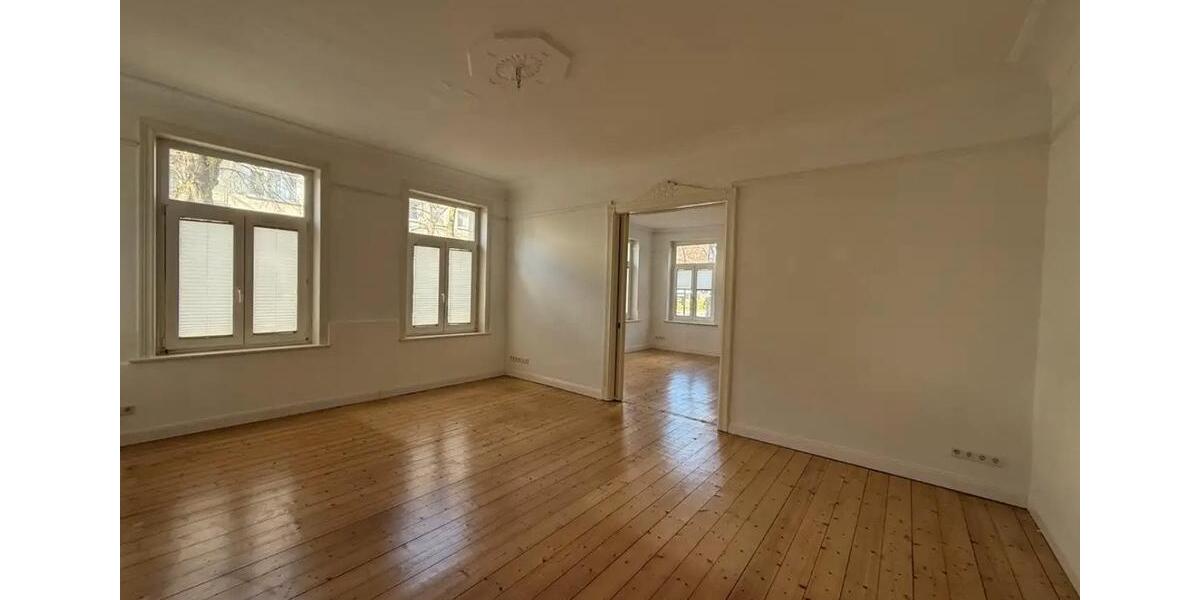 Hochparterre Hamburg Harburg - 5 Zimmer, 192 m&sup2;, 2.750&euro; | Angebot:26014489