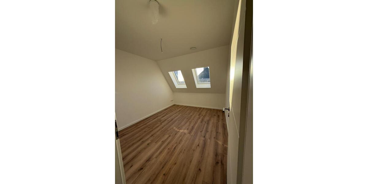 Reihenhaus Trittau - 5 Zimmer, 125 m&sup2;, 1.900&euro; | Angebot:24136784