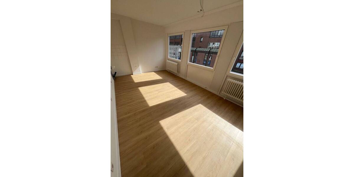 Etagenwohnung Hamburg Rahlstedt - 2 Zimmer, 85 m&sup2;, 1.190&euro; | Angebot:26017979