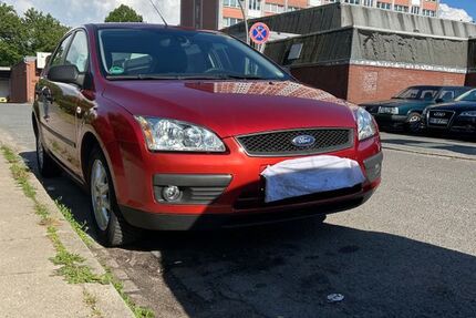Ford Focus 87.294 km 3.750 &euro; Hamburg 22045