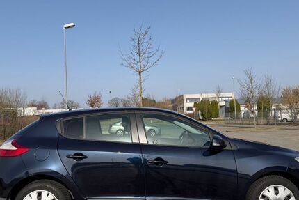 Renault Megane 93.000 km 3.550 &euro; Elmenhorst 23869