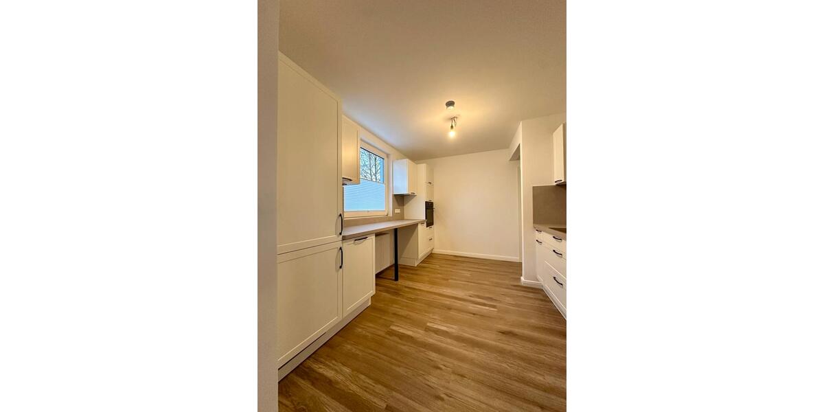 Erdgeschoßwohnung Ammersbek - 3 Zimmer, 100 m&sup2;, 1.550&euro; | Angebot:25513160