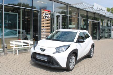 Toyota Aygo (X) 61.969 km 11.450 &euro; Wedel 22880