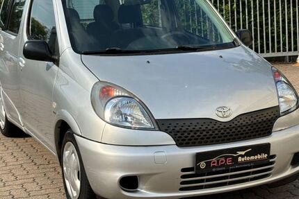 Toyota Yaris 242.000 km 1.999 &euro; Norderstedt 22848