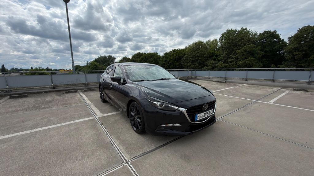 Mazda 3 105.600 km 12.500 &euro; Hamburg 22159