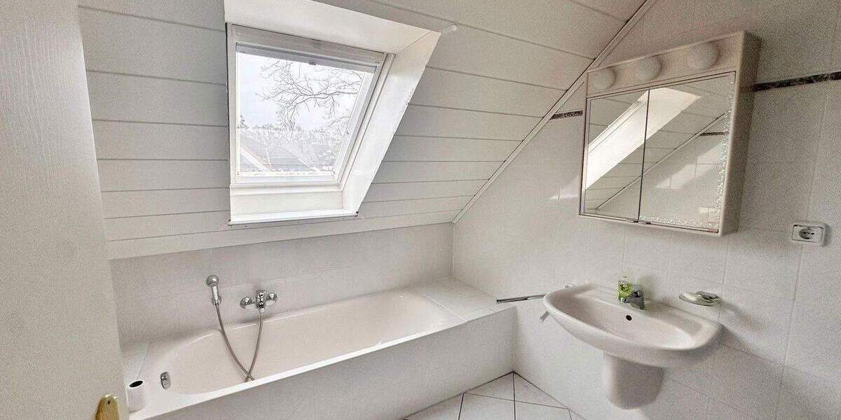 Einfamilienhaus Moorrege - 6 Zimmer, 212 m&sup2;, 725.000&euro; | Angebot:25716306