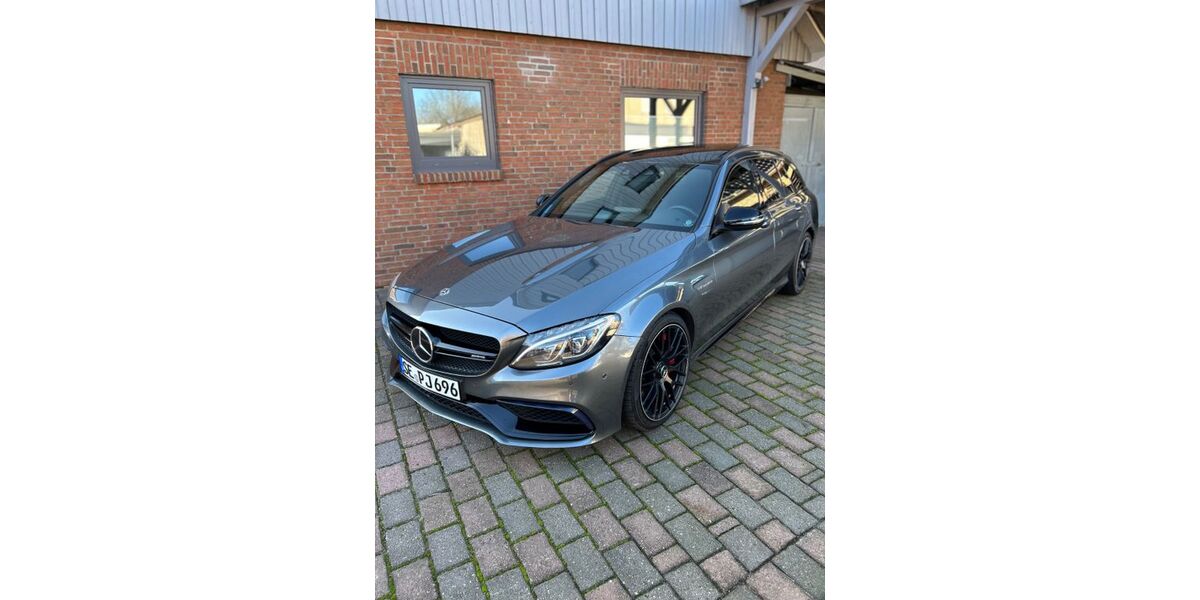 Mercedes-Benz C 63 AMG 97.000 km 39.450 &euro; Wiemersdorf 24649