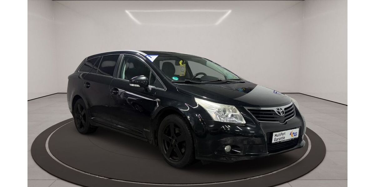 Toyota Avensis 199.500 km 6.790 &euro; Hamburg 22043