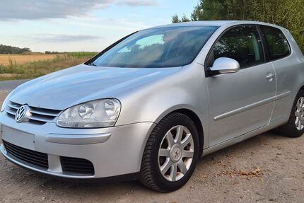 VW Golf 153.050 km 1.299 &euro; Seth 23845