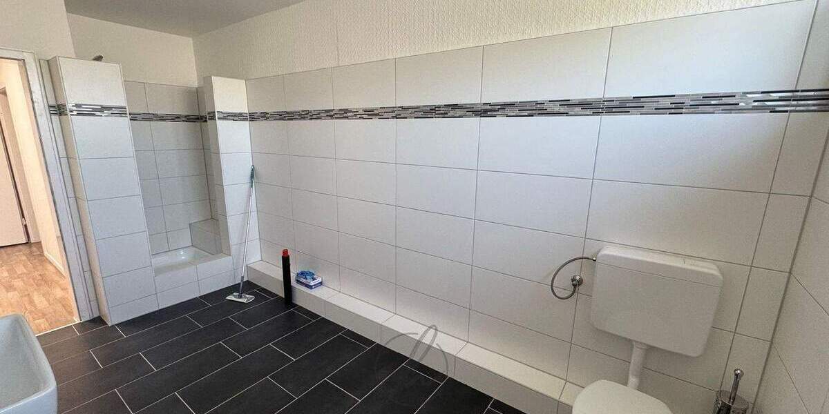 Gewerbeobjekt Hamburg Rothenburgsort - 6 Zimmer, 140 m&sup2;, 2.260&euro; | Angebot:25928285