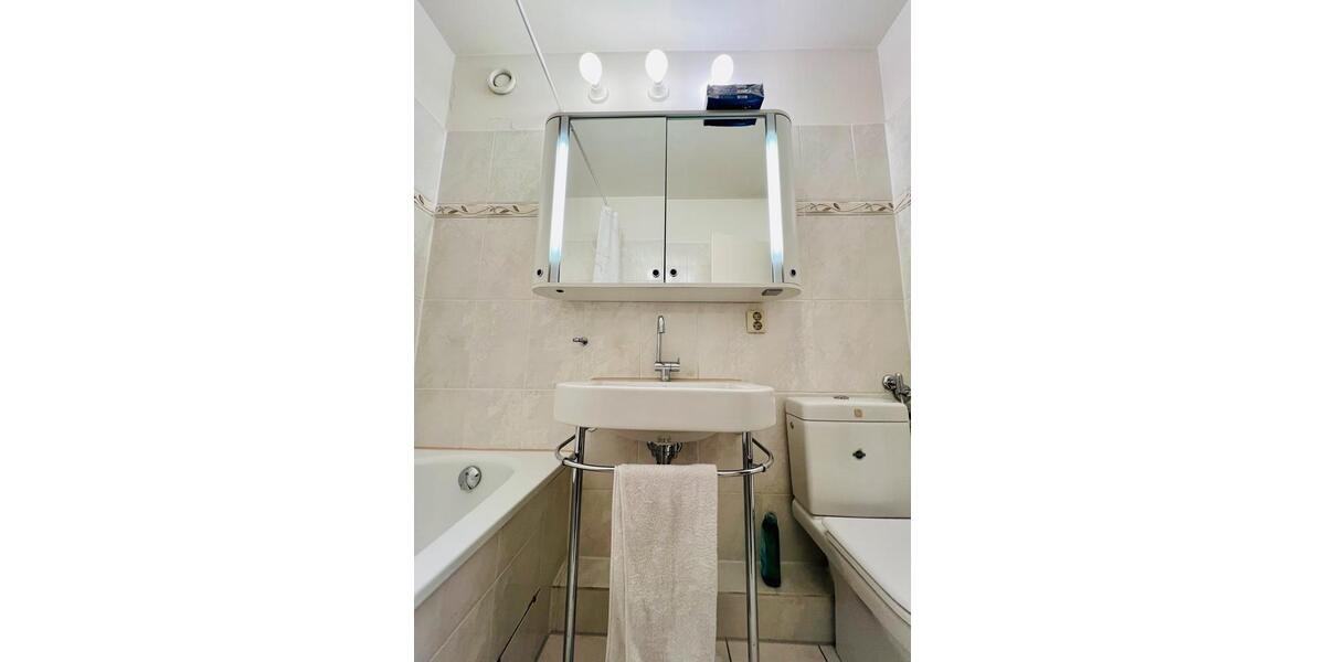 Etagenwohnung Hamburg Barmbek-Süd - 2 Zimmer, 67 m&sup2;, 345.000&euro; | Angebot:24770863