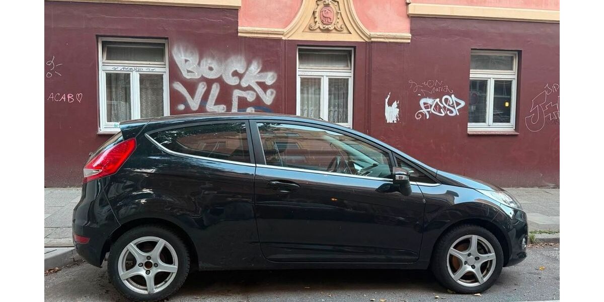 Ford Fiesta 147.500 km 5.200 &euro; Hamburg 22767