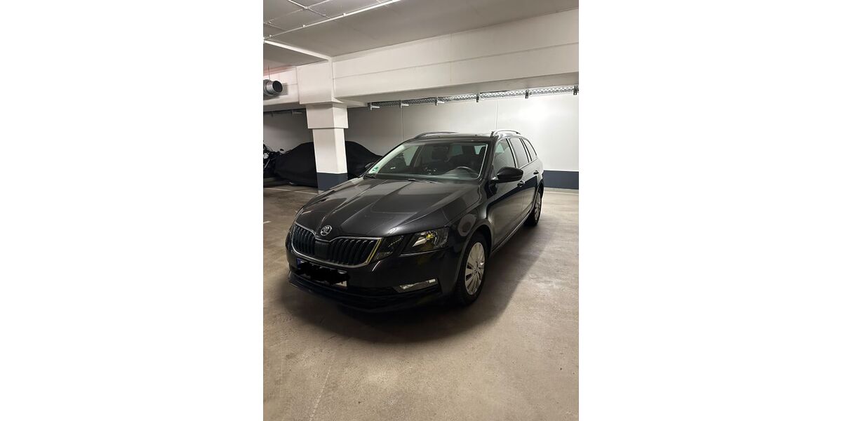 Skoda Octavia 148.495 km 13.600 &euro; Hamburg 22529