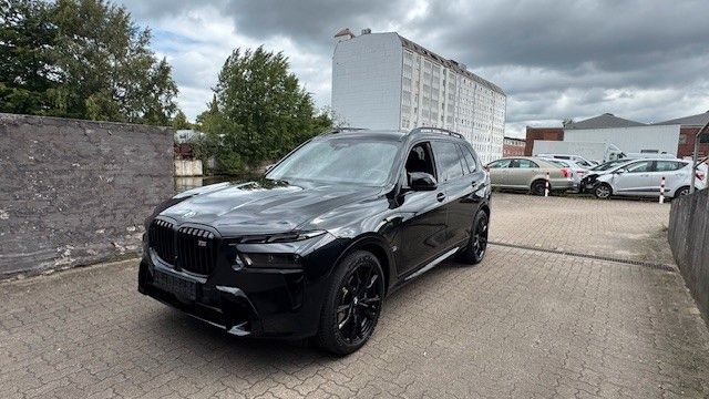 BMW X7 M60 10.500 km 103.000 &euro; Hamburg 20537